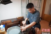 事业辉煌成都“90后”小伙“十年磨一剑”：从爱好者到守艺人 传播中国文化